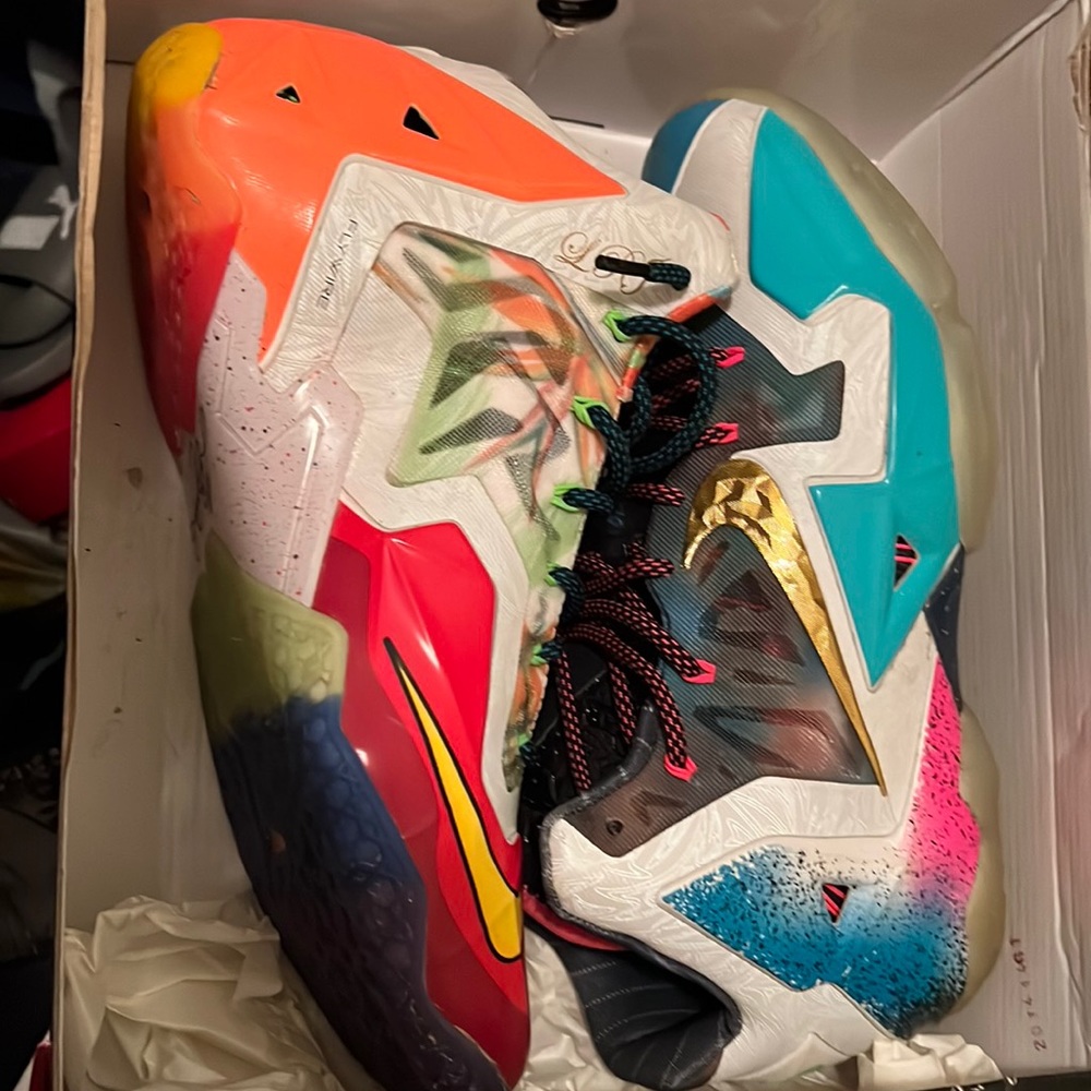 Lebron XI